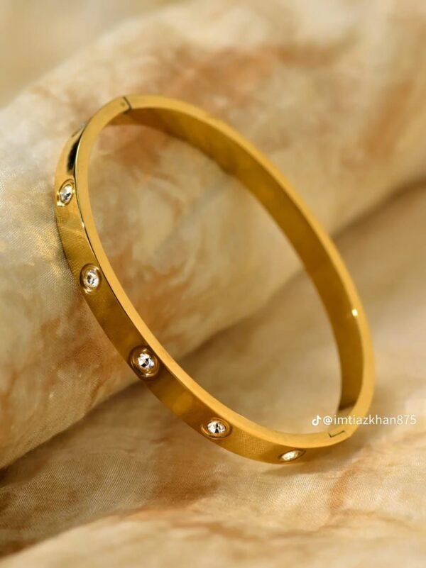 Jewelries